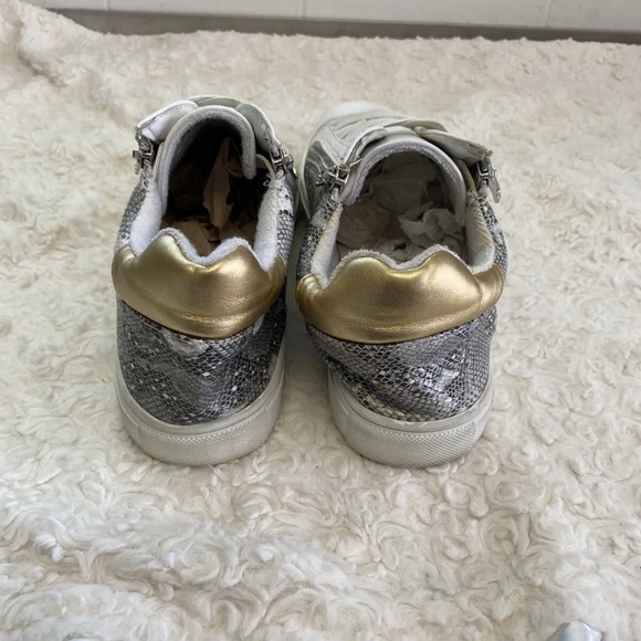 Report Logan Sneakers Snakeskin Metallic Gold women’s size 9 Zippered - Picture 8 of 8